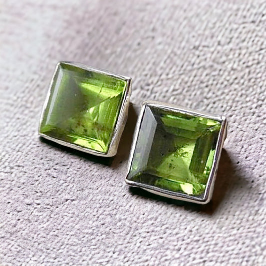 Sterling Silver Faceted Peridot Square Studs Earrings